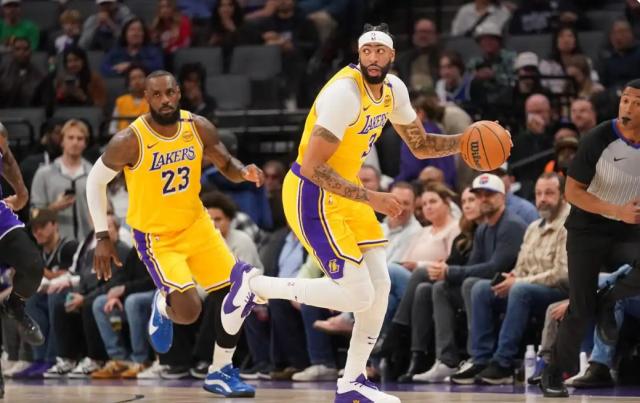 开云体育-缝缝补补又一年？湖人或在交易截止日前按兵不动