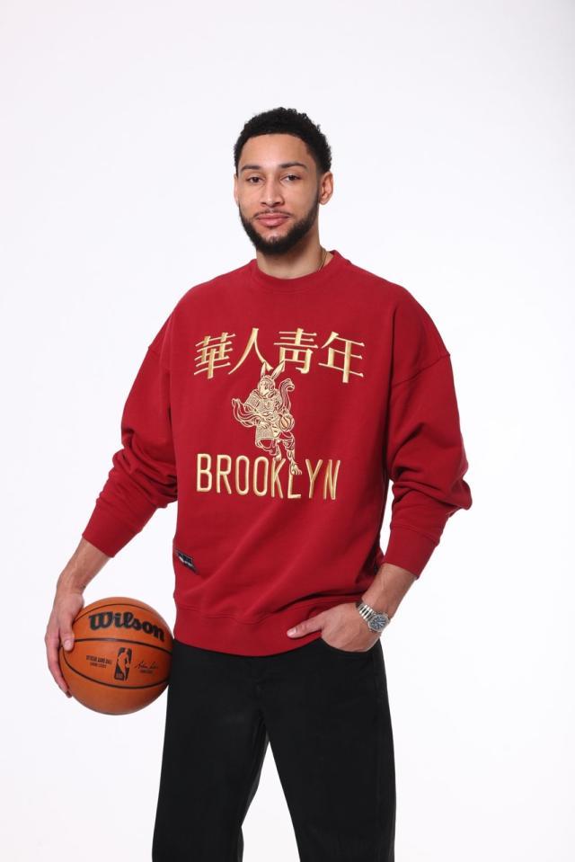 1674838910214078242.jpg 西蒙斯.jpg